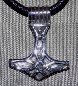 http://celticjewelrydesigns.com/celtic-jewelry-pendants-and-necklaces/silver-celtic-necklaces/sterling-silver-curved-celtic-thors-hammer-necklace